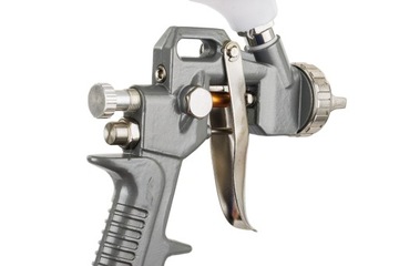 КОЛЛЕКЦИЯ ПОКРАСОЧНЫХ ПИСТОЛЕТОВ ВЕРХНЕЕ СОПЛА 0,7л 1,5мм