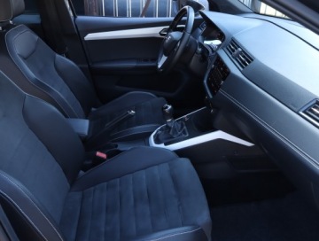 Seat Arona Crossover 1.0 EcoTSI 115KM 2019 Seat Arona 1.0 TSI, Salon Polska, Skóra, Navi, zdjęcie 8