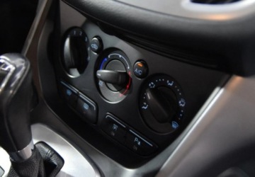 Ford C-MAX II Minivan 2.0 TDCi 140KM 2013 Ford C-MAX 1 wlasciciel w kraju _ 2 kluczyki _ 2.0 Diesel 140KM, zdjęcie 18