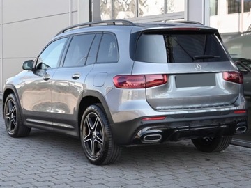 Mercedes GLB SUV 2.0 220d 190KM 2025 MERCEDES-BENZ GLB 220 d 4-Matic AMG Line 2.0 (190KM) 2025, zdjęcie 3