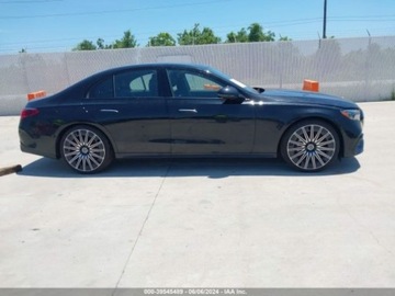 Mercedes Klasa E W214 2024 Mercedes-Benz Klasa E 2024 Mercedes-Benz E-Class E 350 4MATIC Sedan 2.0, zdjęcie 12