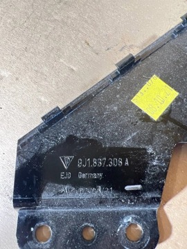 PORSCHE TAYCAN 9J1 2022 PŘEDNÍ STRANA PRAVÁ LIŠTA