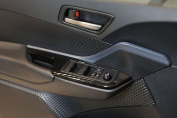 Toyota C-HR I Crossover Facelifting 1.8 Hybrid 122KM 2021 Toyota C-HR 1.8 Hybrid Style 1.8 Hybryda 122KM, zdjęcie 11