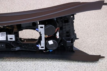 BMW F30 F31 F32 F34 F36 TUNEL ŚRODKOWY ŁADOWARKA MANUAL EUROPA