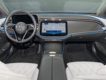 Mercedes Klasa E W214 Sedan 2.0 220d 197KM 2025 E Klasa 220 d 4-Matic Exclusive 2.0 (197KM) 2025, zdjęcie 5