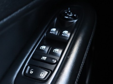 Jeep Compass II SUV 1.4 MultiAir 140KM 2018 Jeep Compass 1.4 MultiAir, Salon Polska, zdjęcie 17