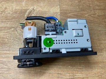 HNÍZDO PORT USB JAGUAR F-PACE X761 FW93-19E110-AD