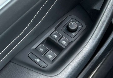 Volkswagen Passat B8 Variant Facelifting 2.0 TDI SCR 200KM 2022 Volkswagen Passat Elegance Pakiety, ACC, LED Matrix, ergoComfort z masaze, zdjęcie 34