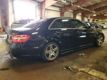 Mercedes Klasa E W212 2010 Mercedes-Benz Klasa E Mercedes-Benz E63 AMG, od ubezpieczalni 6.2 Benzyna, zdjęcie 3
