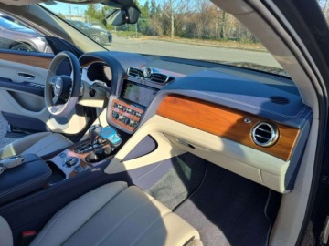 Bentley Bentayga 2024 Bentley Bentayga V8 2024 Benzyna 542KM, zdjęcie 8