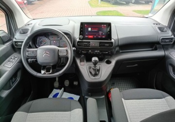 Citroen Berlingo III Osobowy M 1.2 PureTech 110KM 2023 Citroen Berlingo N1 Bogate wyposazenie Niski Przebieg 1.2 Benzyna 110KM, zdjęcie 13