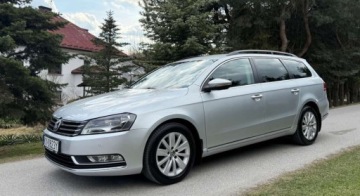 Volkswagen Passat B7 Variant 1.6 TDI CR DPF BlueMotion 105KM 2012 Volkswagen Passat Volkswagen Passat 1.6 TDI DPF BlueMot Highline 1.6 Diesel