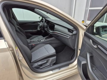 Skoda Octavia IV Liftback 1.5 TSI EVO 150KM 2026 Skoda Octavia SPORTLINE 1.5 TSI DSG z placu 150 KM, zdjęcie 13