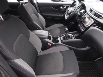Nissan Qashqai II Crossover Facelifting 1.3DIG-T 140KM 2020 Nissan Qashqai 1.3 DIG-T, Salon Polska, zdjęcie 8