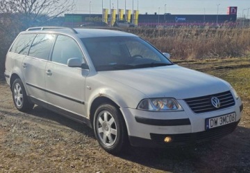 Volkswagen Passat B5 Kombi 1.9 TDI 130KM 2003 Volkswagen Passat Volkswagen Passat 1.9 TDI Comfortline 1.9 Diesel 130KM, zdjęcie 1