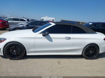 Mercedes Klasa C W205 2019 Mercedes-Benz Klasa C MERCEDES-BENZ C 300 2.0 Benzyna 255KM, zdjęcie 5