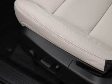 Volvo XC40 Crossover Facelifting 2.0 B3 163KM 2026 VOLVO XC40 B3 Plus Dark Suv 2.0 (163KM) 2026, zdjęcie 5