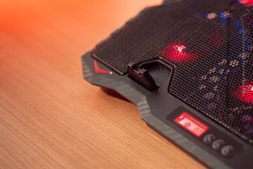 ПОДСТАВКА ОХЛАЖДАЮЩАЯ ПОДСТАВКА НОУТБУК USB-концентратор со светодиодной подсветкой