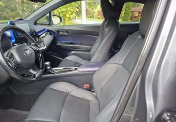 Toyota C-HR I Crossover 1.8 Hybrid 122KM 2017 Toyota C-HR Toyota C-HR 1.8 Hybryda 122KM, zdjęcie 17