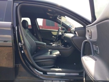 Mercedes Klasa A W177/V177 2021 Mercedes-Benz Klasa A Mercedes-Benz A 220 2.0 Benzyna 188KM, zdjęcie 6
