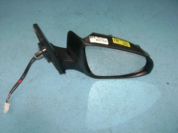 ZRCÁTKO PRAVÉ TOYOTA AURIS