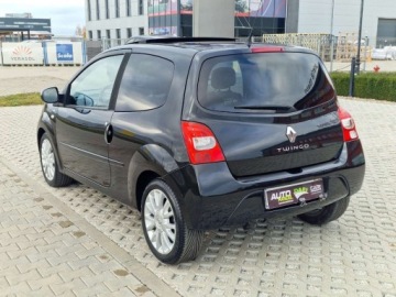 Renault Twingo II Hatchback 3d 1.2 16v 75KM 2011 Renault Twingo 1.2 75Ps Panorama Pol skory Alu Czarny 1.2 Benzyna 75KM, zdjęcie 4
