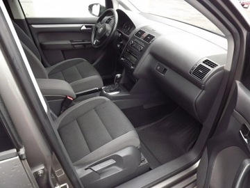 Volkswagen Touran II 1.6 TDI 105KM 2011 Volkswagen Touran AUTOMAT !DSG 7-BIEGOWY!, zdjęcie 10