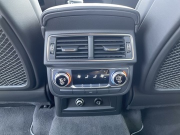 Audi Q7 II SQ7 4.0 TDI 435KM 2018 Audi SQ7 4.0 TDI quattro | Matrix LED | Dociągi |, zdjęcie 19