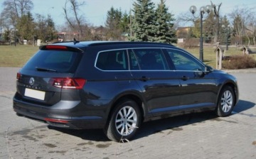 Volkswagen Passat B8 Variant Facelifting 1.5 TSI EVO 150KM 2020 Volkswagen Passat Variant GWARANCJA, 2020, 1.5 Benzyna, Automat DSG, Niski, zdjęcie 2