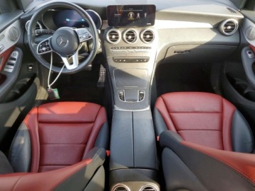 Mercedes GLC C253 2021 Mercedes-Benz GLC 2021 MERCEDES-BENZ GLC 300 4MATIC 2.0 Benzyna 250KM, zdjęcie 6