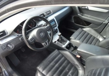 Volkswagen Passat B7 Variant 2.0 TDI CR DPF BlueMotion 170KM 2011 Volkswagen Passat 2.0TDI 170KM High Line Serwisowany Bezwypadkowy Oplacony, zdjęcie 10