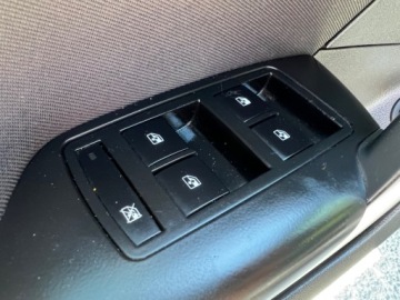 Opel Insignia I Sports Tourer Facelifting 2.0 CDTI ECOFLEX 140KM 2014 Opel Insignia OPC NAWIGACJA XENON LED KAMERA PANPORAMA WEBASTO TEMPOMAT S, zdjęcie 15