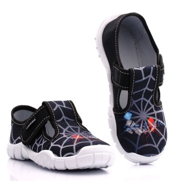 ТАПОЧКИ VIGGAMI ОБУВЬ ДЛЯ МАЛЬЧИКОВ OLEK SPIDER 32
