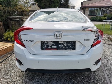 Honda Civic X Sedan 4d 1.5 VTEC Turbo 182KM 2018 HONDA CIVIC X 1.5 BENZYNA 182 KM NISKI PRZEBIEG FULL SERWIS ASO BOGATE WYPO, zdjęcie 9