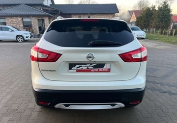 Nissan Qashqai II Crossover 1.2 DIG-T 115KM 2016 Nissan Qashqai 1.2 Benzyna 115 KM Panorama Nawigacja Sensor Kamera 1.2, zdjęcie 3