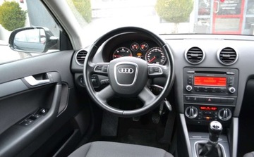 Audi A3 8P Hatchback 3d 1.6 TDI 105KM 2010 Audi A3 Sportback LIFT - climatronic - oplacony - gotowy do rejestracji, zdjęcie 4