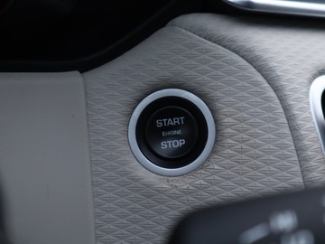 Land Rover Range Rover Velar SUV 2.0 SD4 240KM 2018 Land Rover Range Rover Velar D240, Salon Polska, zdjęcie 16