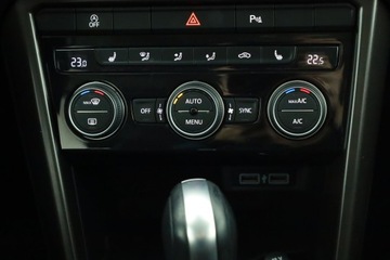 Volkswagen T-Roc I SUV 1.5 TSI ACT 150KM 2019 VW T-Roc 1.5 TSI, Salon Polska, Serwis ASO, zdjęcie 9