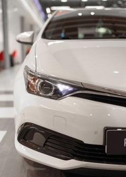 Toyota Auris II 2017 Toyota Auris Hybrid 135 Active 1.8 Hybryda 136KM, zdjęcie 28