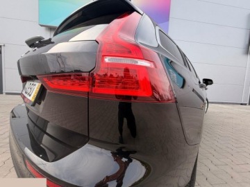 Volvo V60 II  2021 Volvo V60 D3 Geartronic Momentum Pro 150KM 2021r Świetna prezencja!, zdjęcie 21