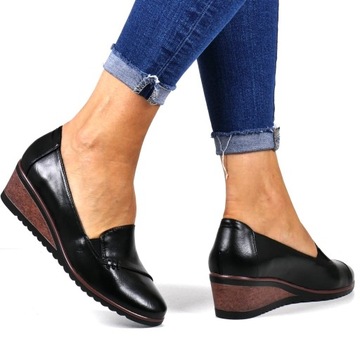 CZARNE PÓŁBUTY NA KOTURNIE BUTY KOTURNY WSUWANE WYGODNE LEKKIE CZARNE BLACK