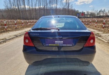 Ford Mondeo III Sedan 2.5 170KM 2002 Ford Mondeo 2.5 V6 170KM Ghia Oryginal Klima 2.5 Benzyna 170KM, zdjęcie 6