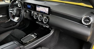 Mercedes Klasa A W177/V177 Hatchback Facelifting 1.3 200 163KM 2023 Mercedes-Benz Klasa A SalonPL AMG Line Kamera 360 Head-Up Multibeam Pamiec, zdjęcie 21