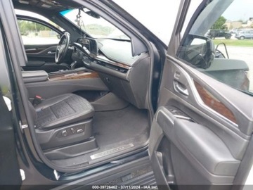 Cadillac Escalade III 2021 Cadillac Escalade 2021 3.0l 3.0 Diesel 277KM, zdjęcie 9