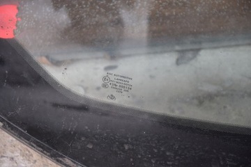 ALFA ROMEO GIULIETTA SKLO (OKNO) PŘEDNÍ ORIGINÁLNÍ 2014R AKUSTICKÁ
