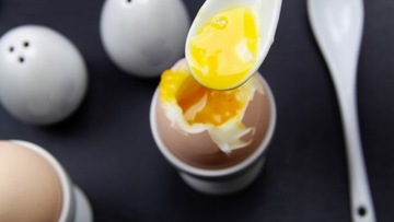 2 стакана для яиц, ПОДСТАВКА С 2 ЛОЖКАМИ