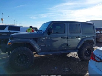 Jeep Wrangler III Unlimited Facelifting 3.6 V6 Pentastar 284KM 2018 Jeep Wrangler 3.6 V6 284 KM, 4x4, Sahara, drobna szkoda, z cieplego Texasu, zdjęcie 9