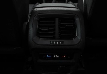 Volkswagen Tiguan II 2022 Volkswagen Tiguan Volkswagen Tiguan Elegance 2.0 TDI 150KM 1.5 Diesel 150KM, zdjęcie 14