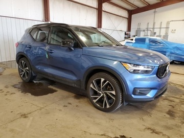 Volvo XC40 Crossover 2.0 T5 247KM 2020 Volvo XC 40 2020 VOLVO XC40 T5 R-DESIGN 2.0 Benzyna 248KM, zdjęcie 4