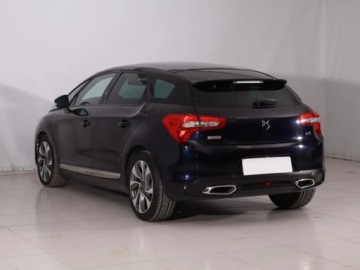DS 5 Hatchback Facelifting 2015 2.0 BlueHDi 150KM 2016 DS 5 2.0 BlueHDi, Skóra, Navi, Klima, Klimatronic, zdjęcie 3